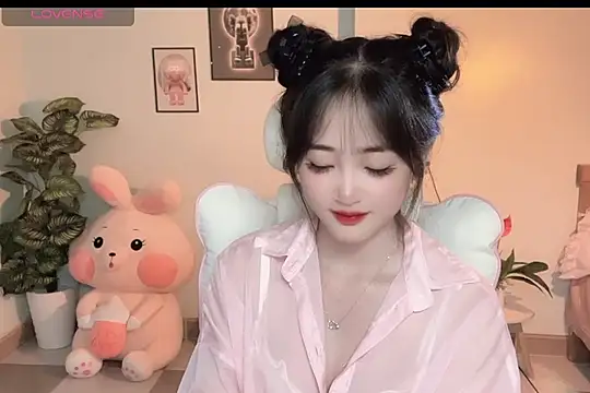  Aimy  online show from October 17, 5:59 pm