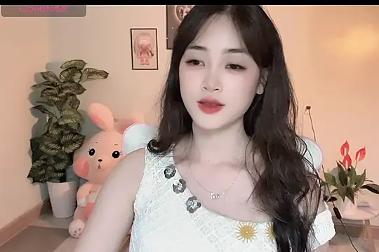  Aimy  online show from October 27, 4:33 pm