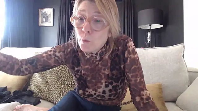 godinflower online show from March 4, 12:33 pm