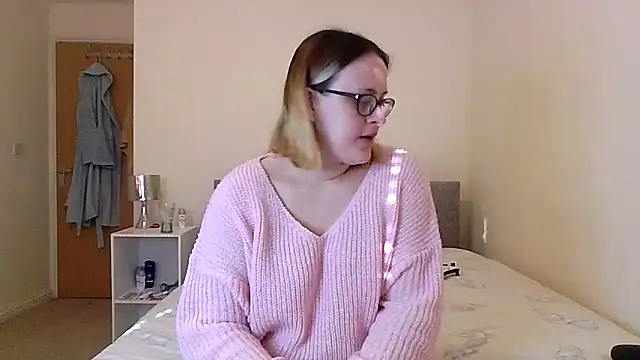 ScarletMae online show from January 27, 2:02 pm