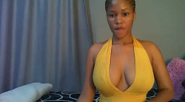 Snapshot of Sexylisa670 chatting on March 10, 8:12 pm Sexylisa670 online show from March 10, 8:12 pm