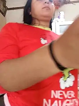 Juanamd1 online show from May 1, 9:36 am