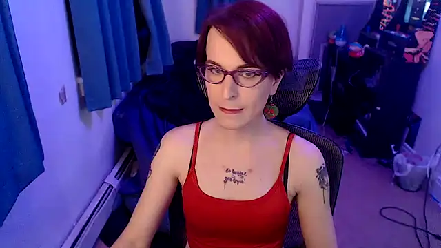 Snapshot of RyffBurnz chatting on January 8, 4:44 am RyffBurnz online show from January 8, 4:44 am