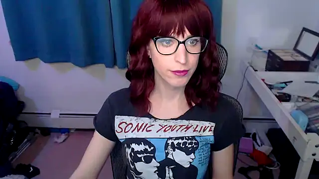 Snapshot of RyffBurnz chatting on January 27, 12:33 am RyffBurnz online show from January 27, 12:33 am