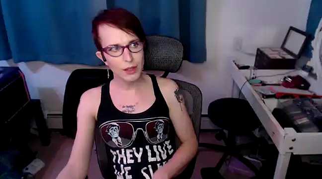 Snapshot of RyffBurnz chatting on March 11, 4:54 am RyffBurnz online show from March 11, 4:54 am