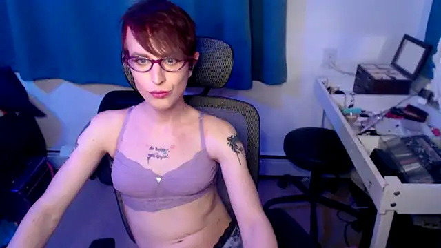 Snapshot of RyffBurnz chatting on March 12, 4:41 am RyffBurnz online show from March 12, 4:41 am