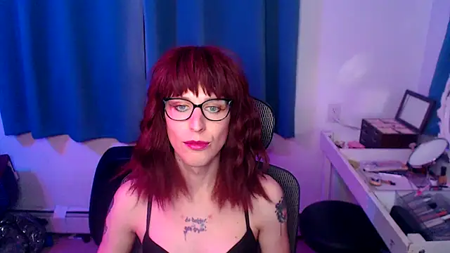 Snapshot of RyffBurnz chatting on March 21, 2:18 am RyffBurnz online show from March 21, 2:18 am