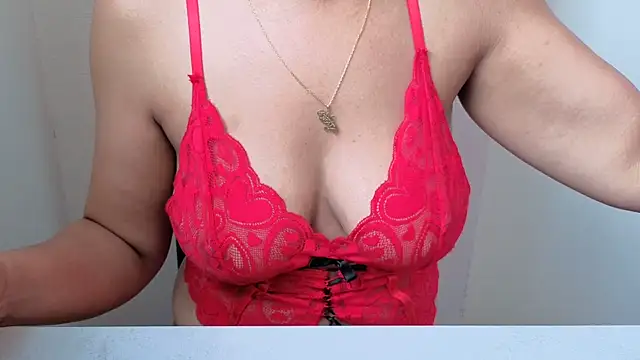 Snapshot of Lunadelisla chatting on November 29, 1:03 pm Lunadelisla online show from November 29, 1:03 pm