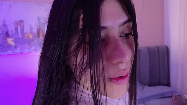 dakotaa   online show from April 18, 11:03 am