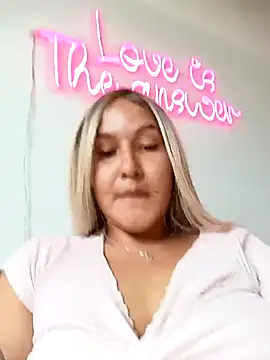 SamaraJay1 online show from January 6, 4:13 pm