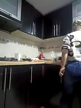 coral smitth online show from February 11, 12:17 am