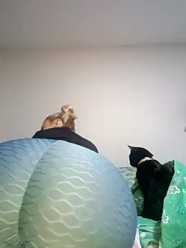 coral smitth online show from March 19, 8:54 pm