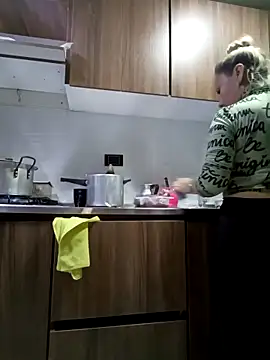 coral smitth online show from October 21, 6:08 pm