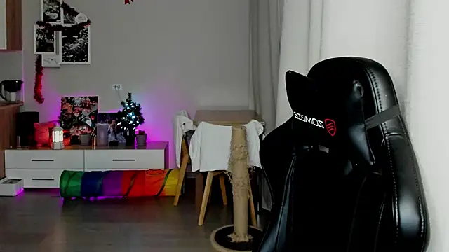 Sm0ly online show from January 12, 2:28 am