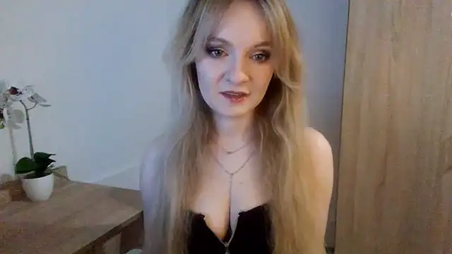 AlmaHoney online show from March 16, 9:05 pm