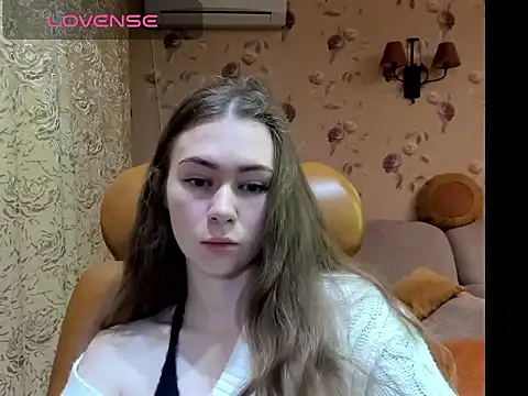MadeleineWiliams online show from October 7, 7:22 pm