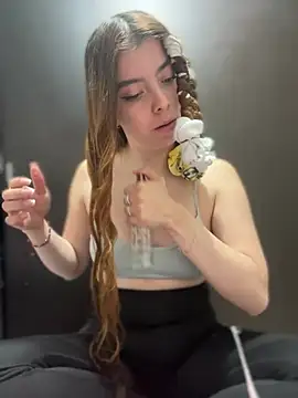 Cloew Marz online show from April 21, 2:51 am