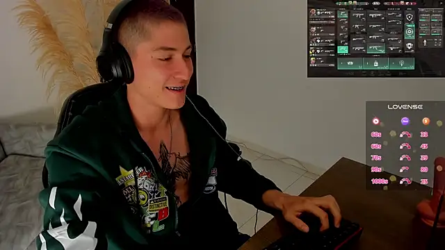 Jaack str online show from February 2, 9:35 pm