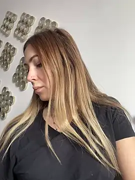 RaquelleDevon online show from February 26, 8:37 am