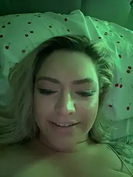 Snapshot of ToniVice chatting on February 8, 3:30 am ToniVice online show from February 8, 3:30 am