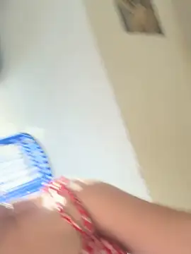 Snapshot of Mia_foxx_ chatting on November 14, 9:02 pm Mia foxx online show from November 14, 9:02 pm