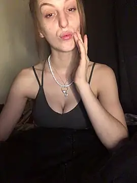 Snapshot of indie-rayne chatting on January 14, 7:59 am indie-rayne online show from January 14, 7:59 am