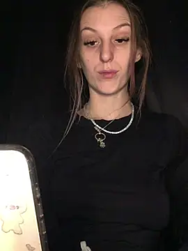 Snapshot of indie-rayne chatting on January 19, 1:22 pm indie-rayne online show from January 19, 1:22 pm