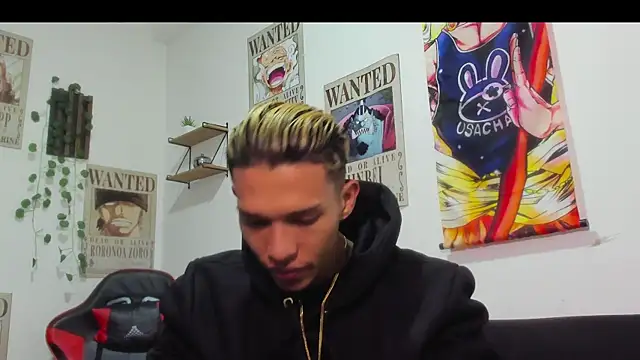 Snapshot of TommyGun_22 chatting on September 27, 11:43 pm TommyGun 22 online show from September 27, 11:43 pm