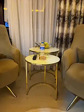 Snapshot of Soinanai chatting on November 14, 5:22 pm Soinanai online show from November 14, 5:22 pm