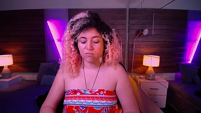 Kateryn  online show from February 8, 7:49 pm