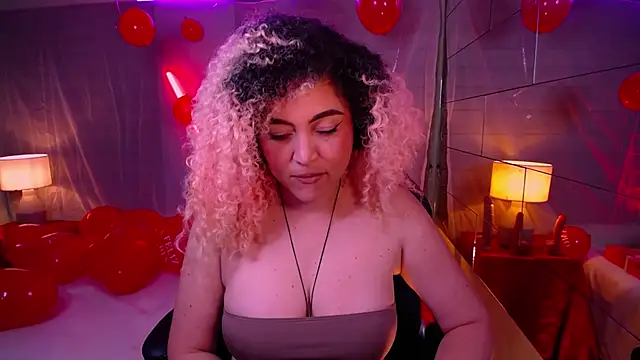 Kateryn  online show from February 15, 4:34 pm