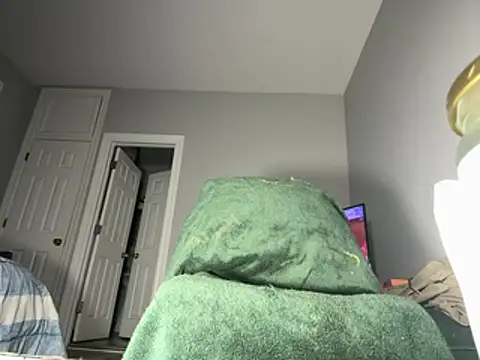 ChiRaqb8 online show from March 27, 2:06 am