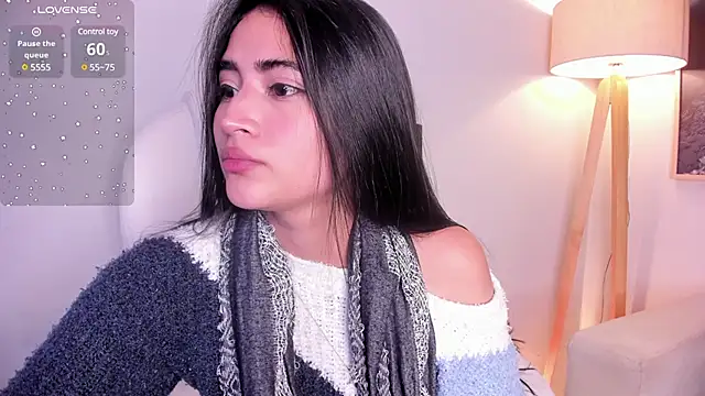 Snapshot of lara_madisson chatting on March 19, 4:36 am lara madisson online show from March 19, 4:36 am