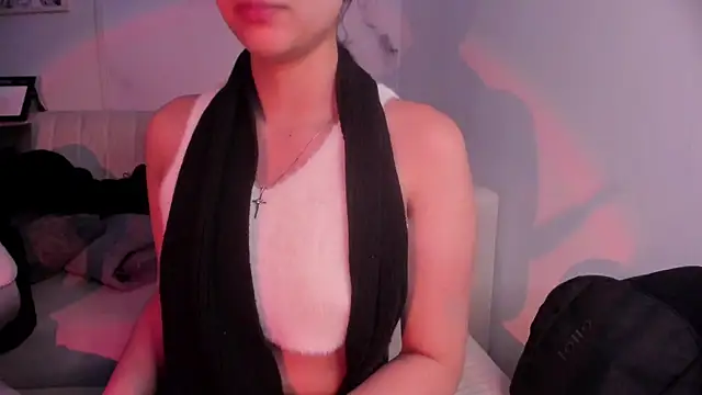 Snapshot of lara_madisson chatting on September 18, 5:53 am lara madisson online show from September 18, 5:53 am