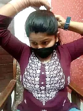 Hotty-simran online show from March 6, 8:30 am