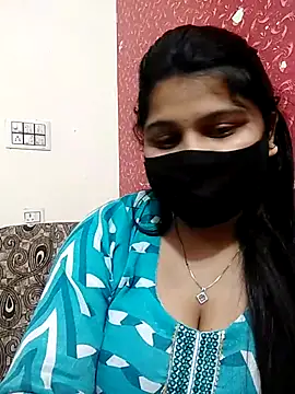 Hotty-simran online show from March 13, 10:15 am