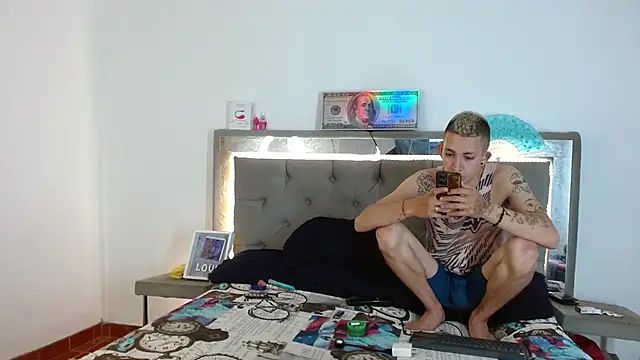 parejacaliente20154 online show from January 9, 2:07 pm