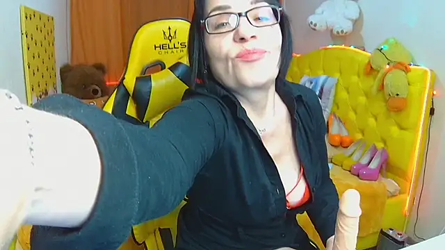 SandraHormas online show from February 4, 2:32 pm