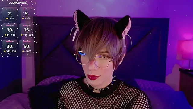 Snapshot of Sammy_Russell chatting on February 5, 6:46 am Sammy Russell online show from February 5, 6:46 am