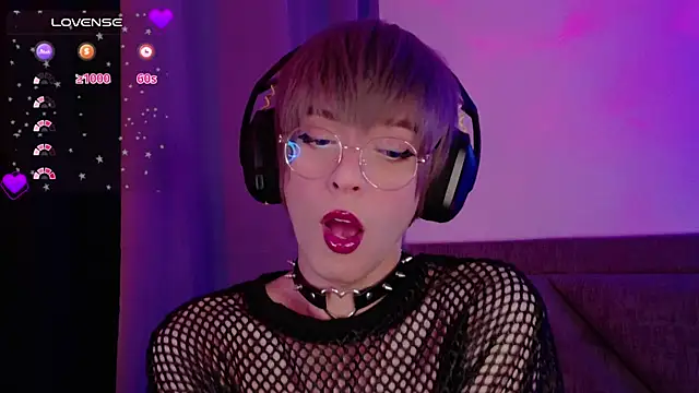 Snapshot of Sammy_Russell chatting on March 22, 7:15 am Sammy Russell online show from March 22, 7:15 am