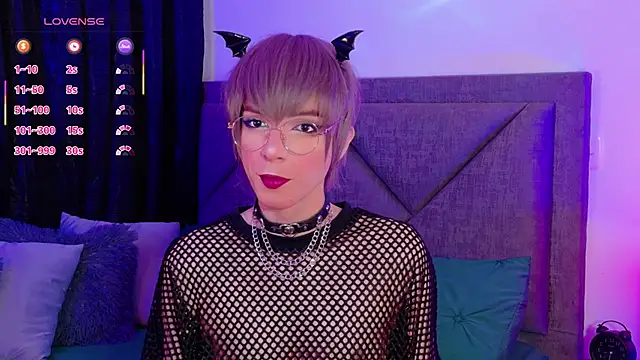 Snapshot of Sammy_Russell chatting on September 30, 8:30 am Sammy Russell online show from September 30, 8:30 am