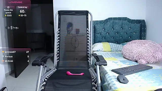 sofiamature01 online show from January 17, 3:55 am