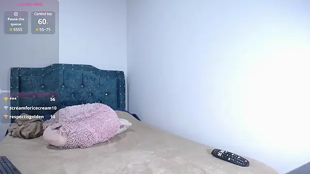 Snapshot of sofiamature01 chatting on February 17, 12:43 am sofiamature01 online show from February 17, 12:43 am