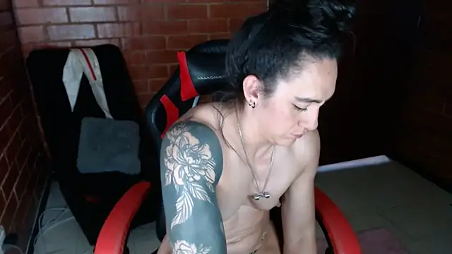 dannafitness online show from January 31, 9:37 pm