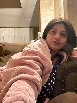 kriztal pretty online show from November 23, 11:21 am