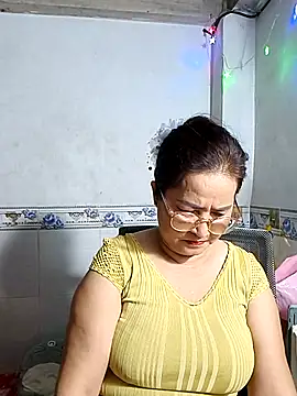 phnz online show from November 9, 10:57 am