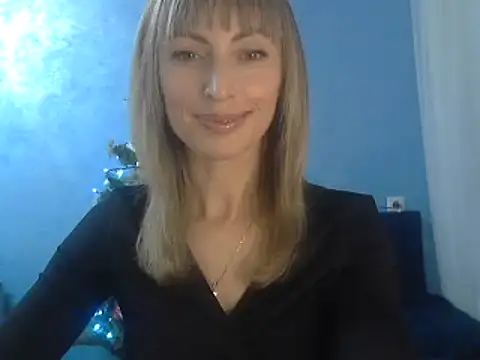 Snapshot of EffectMaya chatting on December 27, 6:31 pm EffectMaya online show from December 27, 6:31 pm