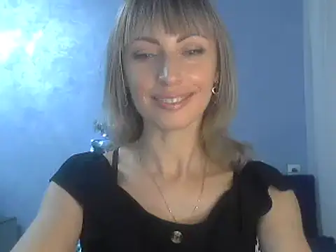 Snapshot of EffectMaya chatting on December 30, 5:34 pm EffectMaya online show from December 30, 5:34 pm