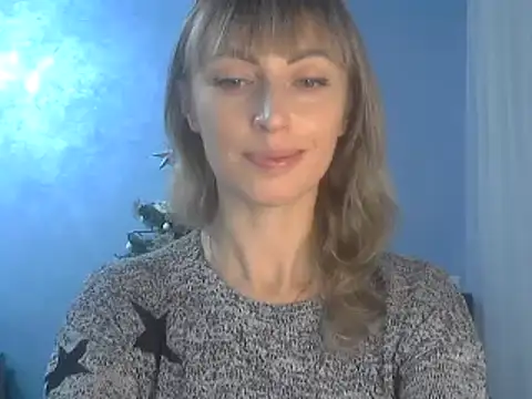 Snapshot of EffectMaya chatting on January 8, 7:34 pm EffectMaya online show from January 8, 7:34 pm