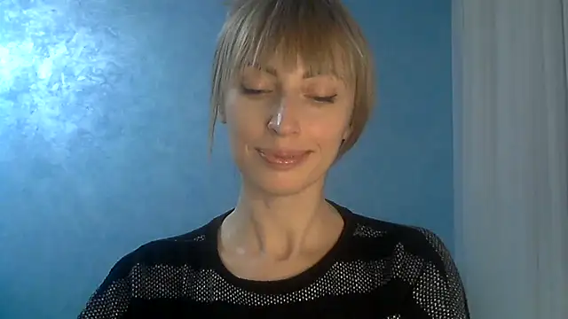 Snapshot of EffectMaya chatting on March 6, 8:37 pm EffectMaya online show from March 6, 8:37 pm